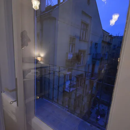 Mit Eigenem Balkon By Interhome * Prague