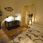 Mit Eigenem Balkon By Interhome Apartman Prága