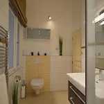 Mit Eigenem Balkon By Interhome Apartman Prága