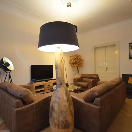 아파트 Mit Eigenem Balkon By Interhome *