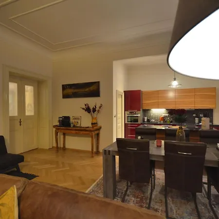 Mit Eigenem Balkon By Interhome 아파트