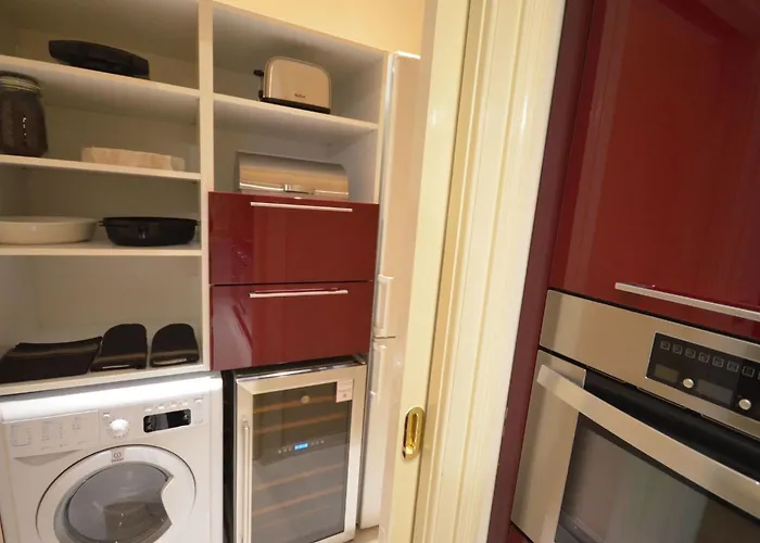 Mit Eigenem Balkon By Interhome 아파트 *