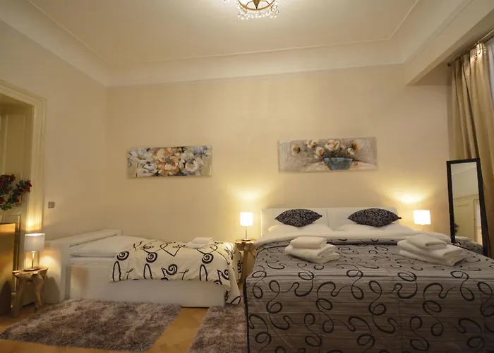 Mit Eigenem Balkon By Interhome *