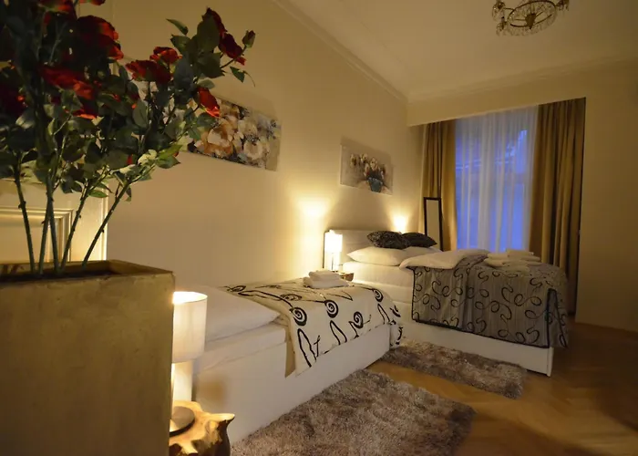 Mit Eigenem Balkon By Interhome 아파트 프라하